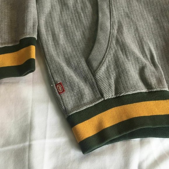 #25 Ecko Unltd heavy pullover embroidered medium KNITTED KNIT OAKLAND A'S - Picture 3 of 8